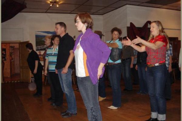1. Linedance-Workshop-Abend in Windischholzhausen