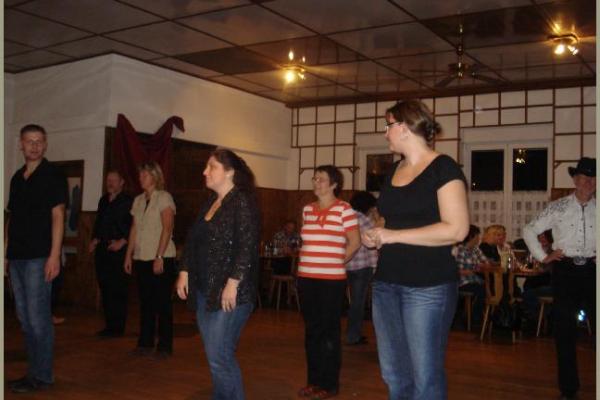 1. Linedance-Workshop-Abend in Windischholzhausen
