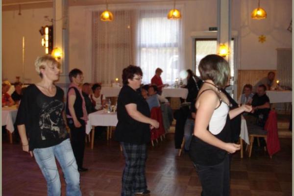 08.05.2010 - Linedance-Frühlingsparty mit DJ Andre im Gasthaus und Hotel Zur Linde