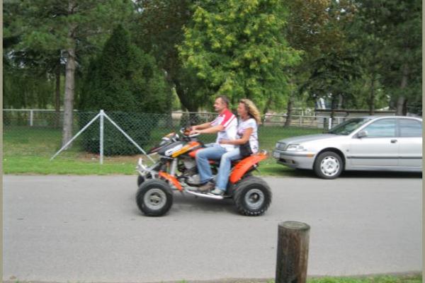 12.-13.08.2011 18. Countryfest des Countryclubs Eastside im Naturschwimmbad Heldrungen mit Liveband Leo Cober