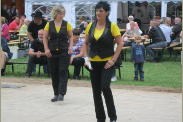 12.-13.08.2011 18. Countryfest des Countryclubs Eastside im Naturschwimmbad Heldrungen mit Liveband Leo Cober