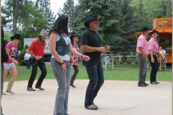 12.-13.08.2011 18. Countryfest des Countryclubs Eastside im Naturschwimmbad Heldrungen mit Liveband Leo Cober