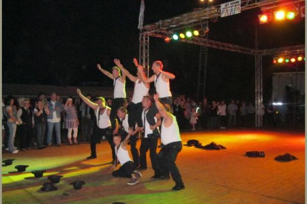 12.-13.08.2011 18. Countryfest des Countryclubs Eastside im Naturschwimmbad Heldrungen mit Liveband Leo Cober