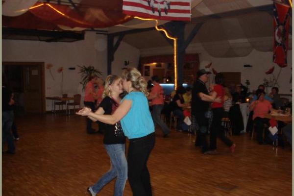 Frühsommerparty mit Countryman Rainer am 15.05.2010 im Bürgerhaus in Großengottern