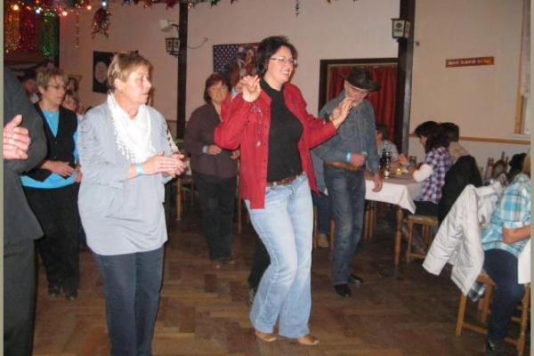Linedance-Party der Dancing Badgers anlasslich des 6. Jahrestages mit DJ K.-D.