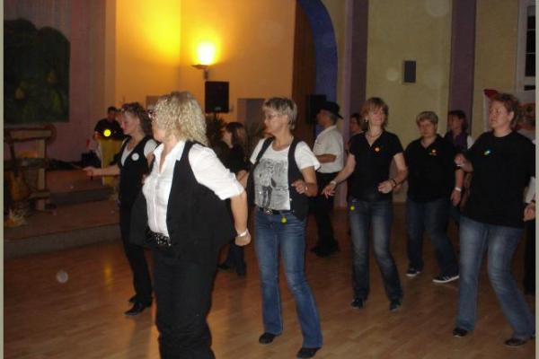 5. Line-Dance-Party der Rudolstädter Line-Dancer im Kinderdorf "Dittrichshütte"