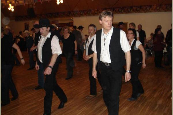 26.03.2010 - 5. Line-Dance Party der Sparkle Devils mit Dirk Osterloh