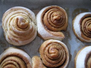 schwedische_zimtschnecken_am_so._27.05.2012_2.jpg
